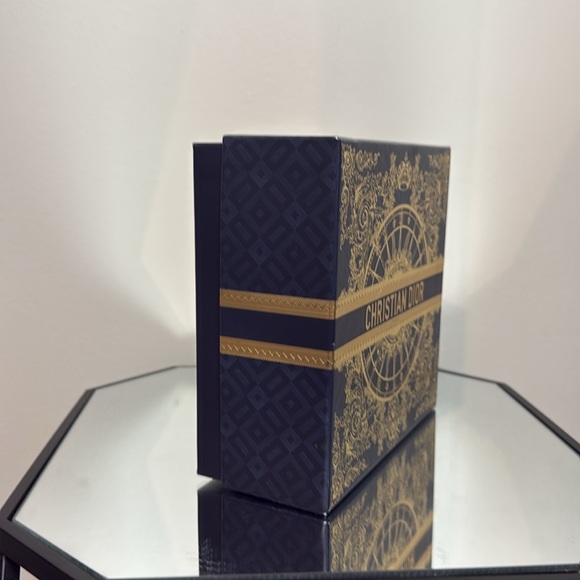 Christian Dior Empty Gift Box with Ribbon and Paper - Picture 2 of 9